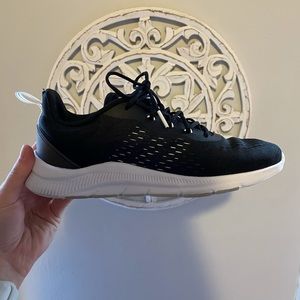 Adidas novamotion size 7